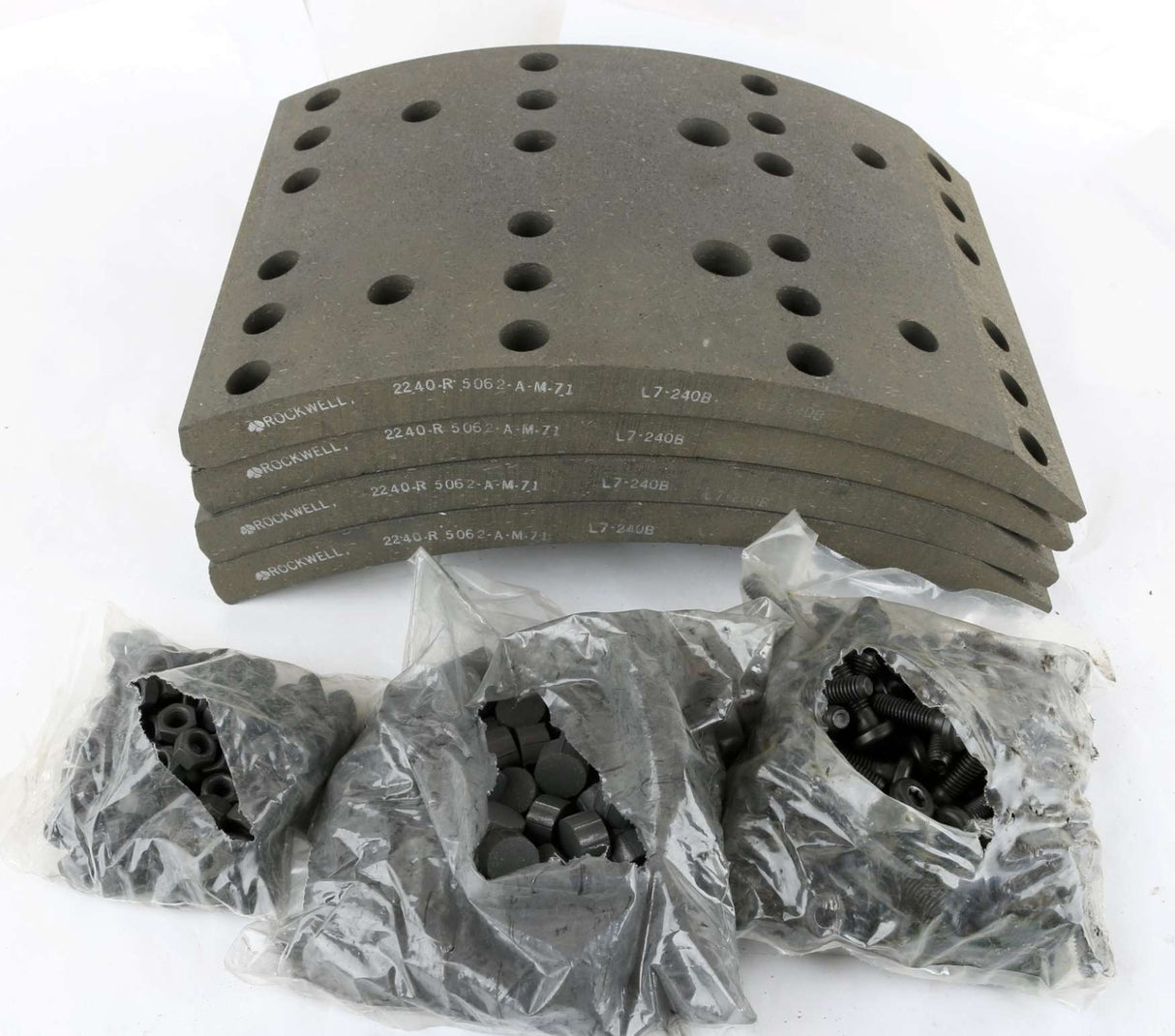 MERITOR ­-­ 2000F1384 ­-­ LINING KIT