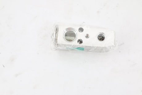 VOLVO ­-­ 2025-04020 ­-­ VALVE