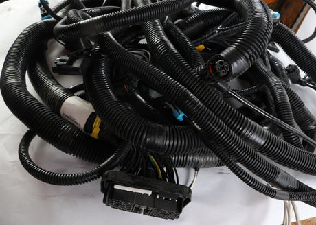 VOLVO ­-­ 20449461 ­-­ CABLE HARNESS