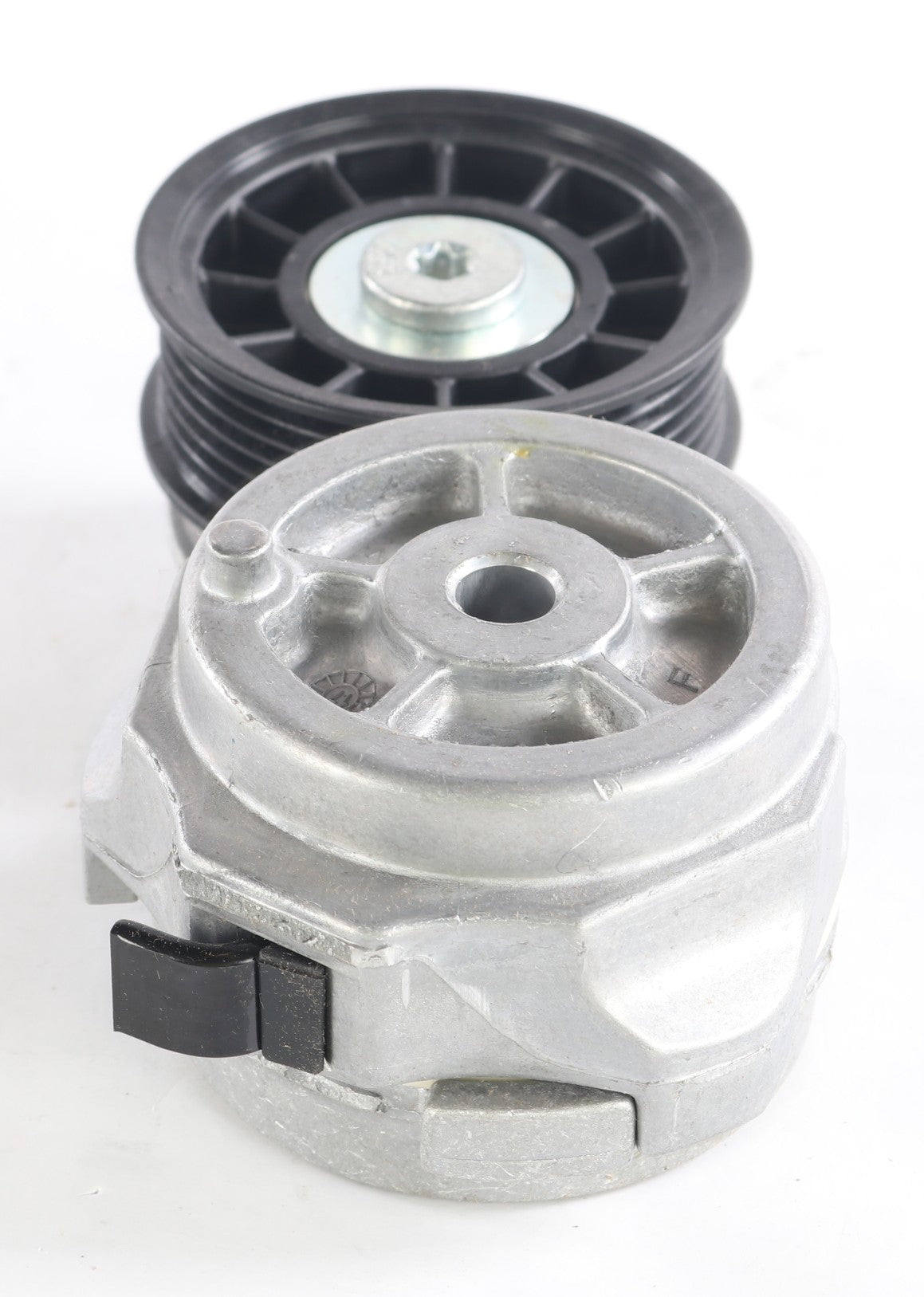 VOLVO ­-­ 20461113 ­-­ TENSIONER