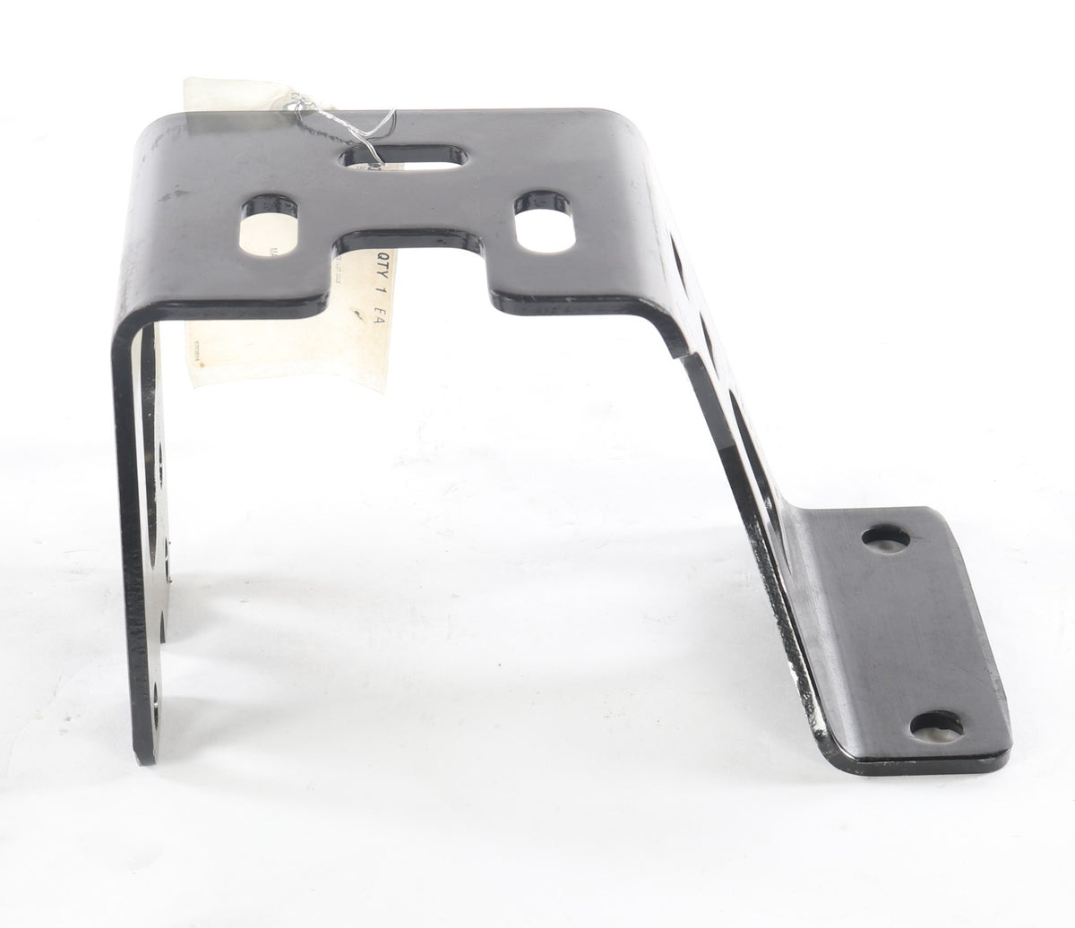 VOLVO ­-­ 20470352 ­-­ BRACKET