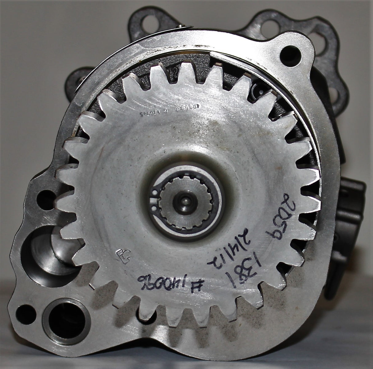 TEREX ­-­ 209185 ­-­ CHARGE PUMP