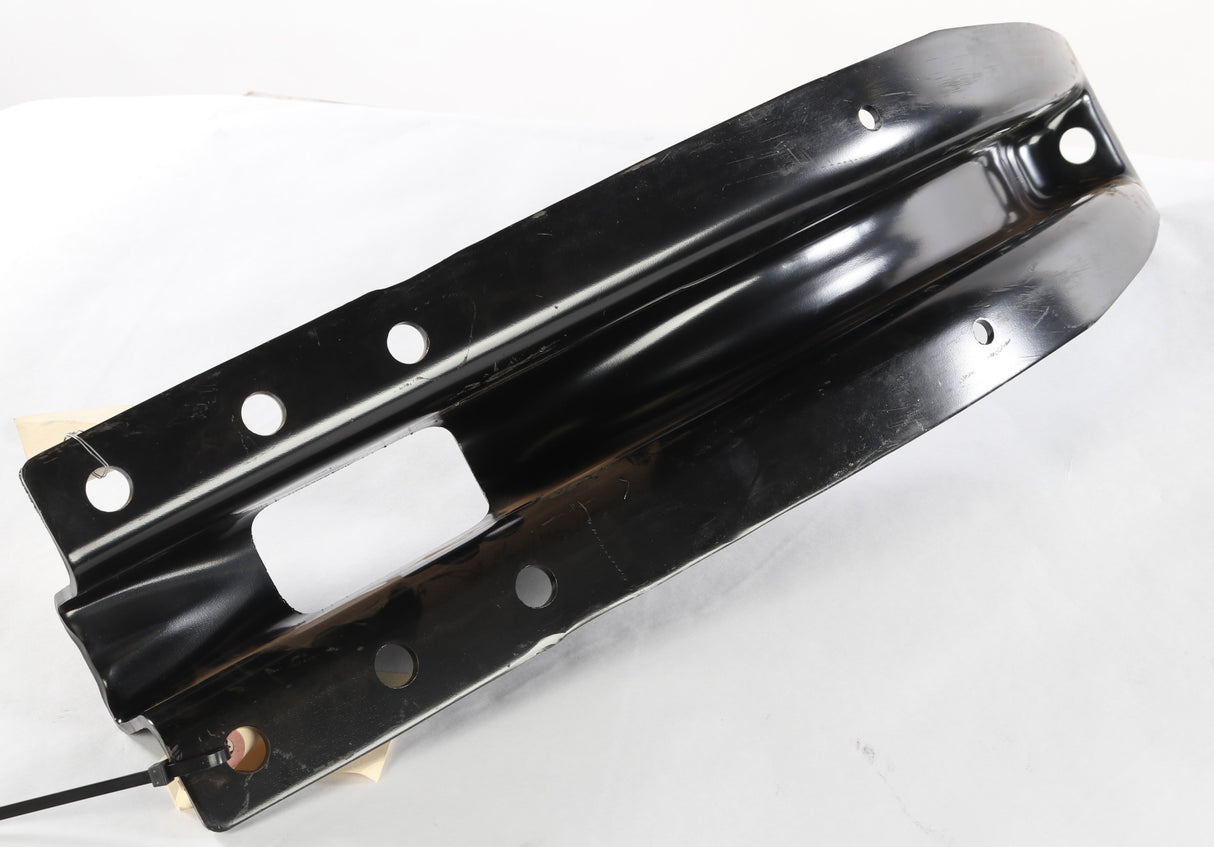 MACK ­-­ 20946712 ­-­ BRACKET