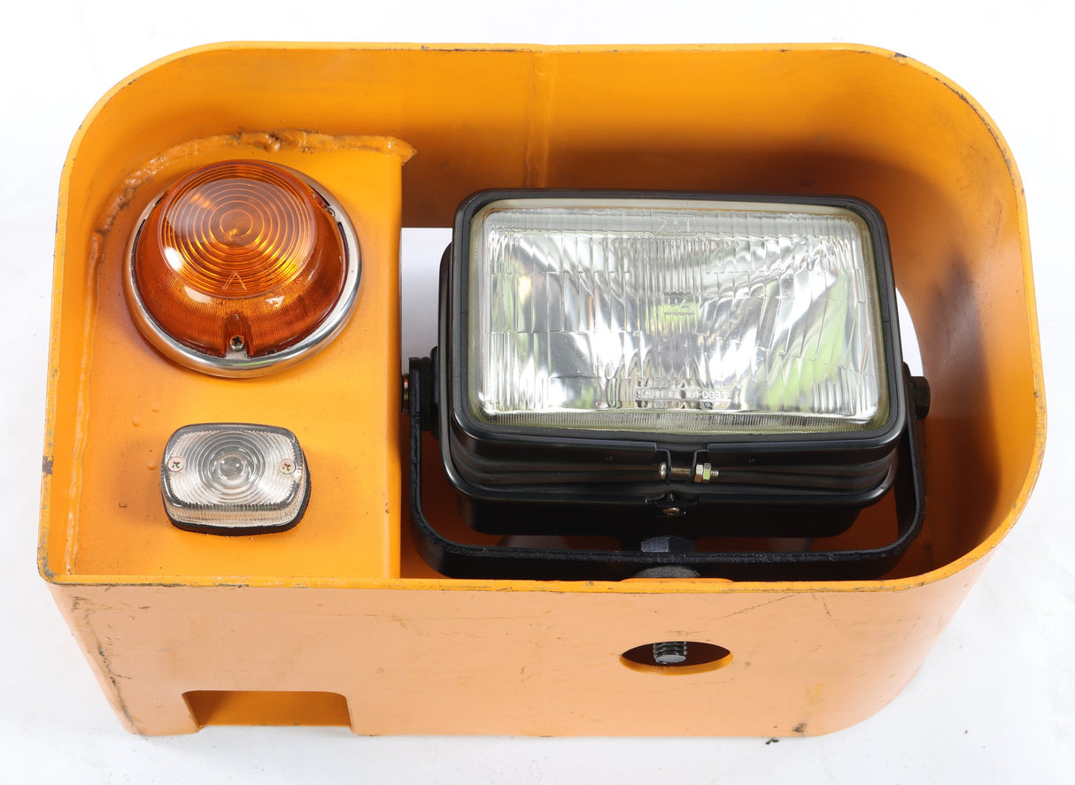 HYUNDAI ­-­ 20E4-0009 ­-­ LIGHT ASSEMBY RH 200W