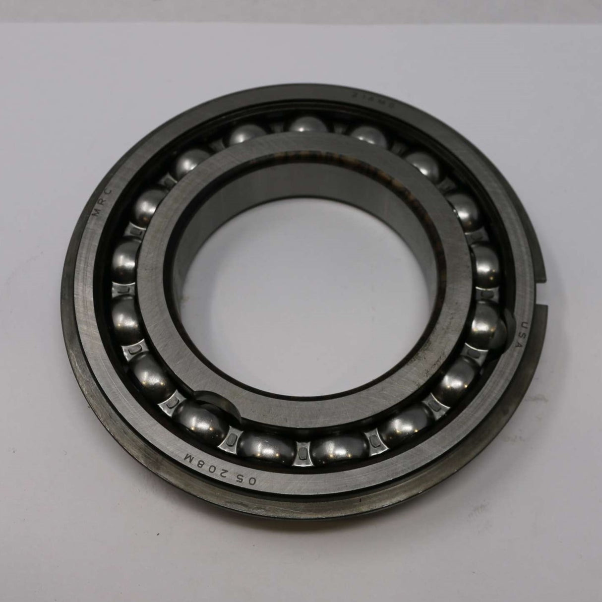 MRC ­-­ 216MG ­-­ BALL BEARING: DEEP GROOVE RADIAL 140mm OD W/RING