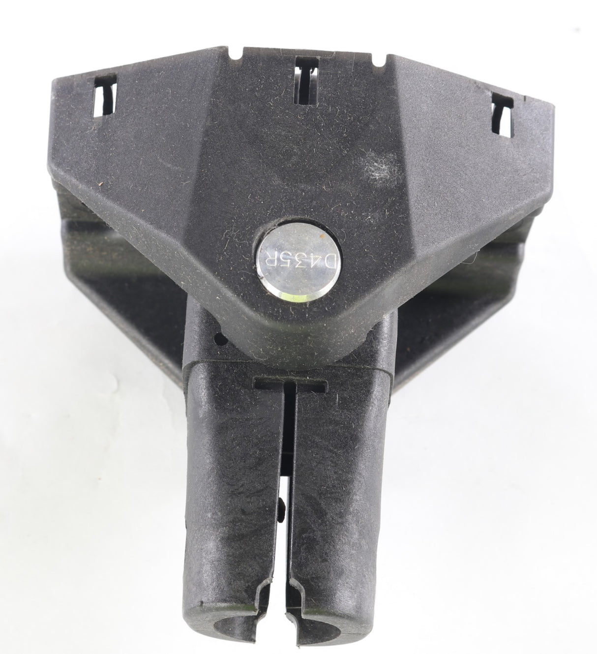 MACK ­-­ 25165811 ­-­ BRACKET