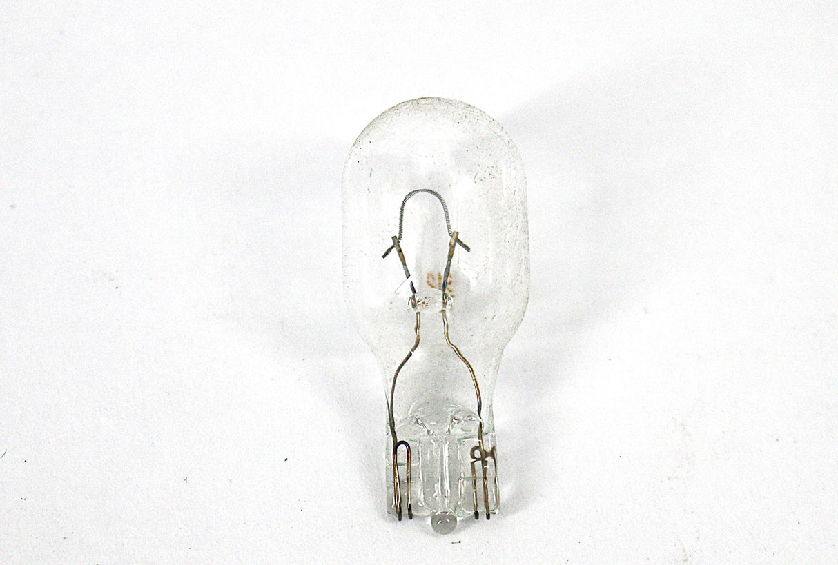 VOLVO ­-­ 3132937 ­-­ BULB