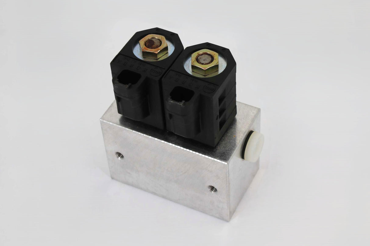 HYUNDAI ­-­ 31N6-20050 ­-­ VALVE ASM-SOLENOID 2