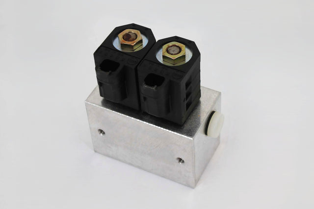 HYUNDAI ­-­ 31N6-20050 ­-­ VALVE ASM-SOLENOID 2
