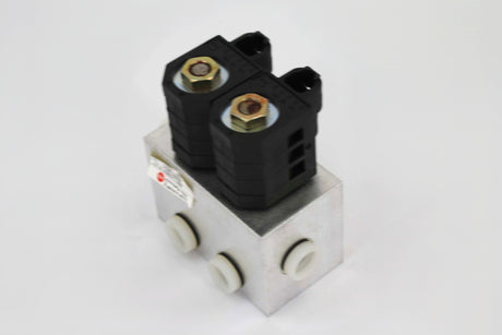 HYUNDAI ­-­ 31N6-20050 ­-­ VALVE ASM-SOLENOID 2