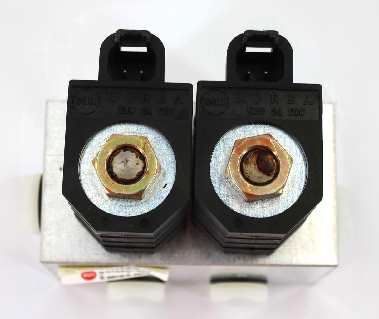 HYUNDAI ­-­ 31N6-20050 ­-­ VALVE ASM-SOLENOID 2