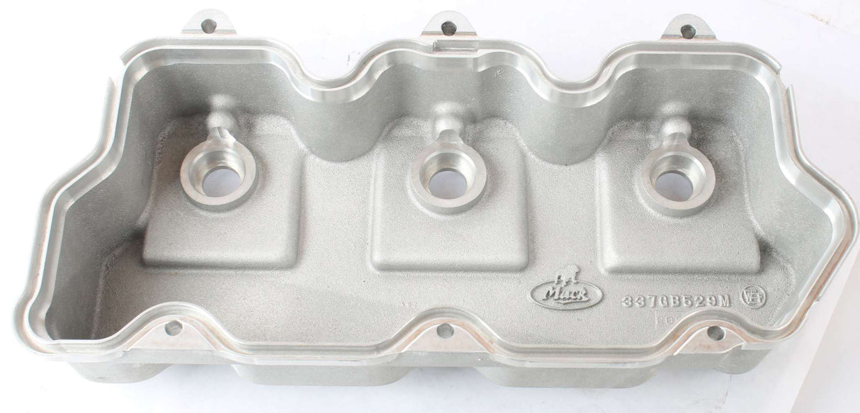 MACK ­-­ 337GB529M ­-­ COVER-CYL HEAD