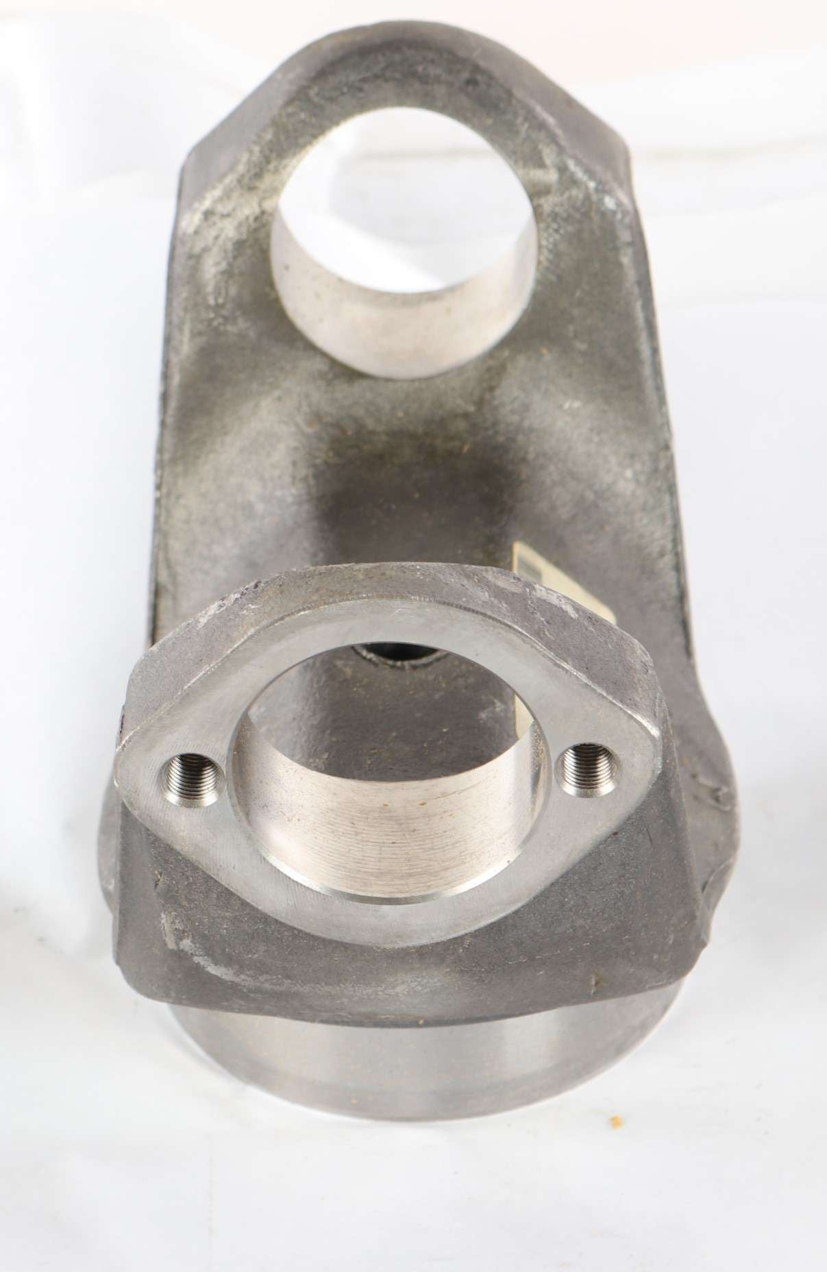 MACK ­-­ 38MU3272P2 ­-­ YOKE ASSY