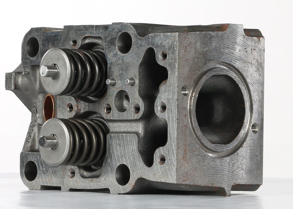VOLVO ­-­ 467870 ­-­ CYLINDER HEAD