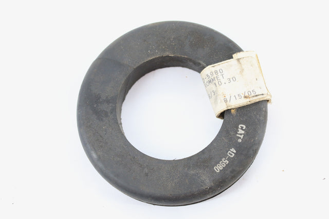 CATERPILLAR ­-­ 4D5980 ­-­ GROMMET