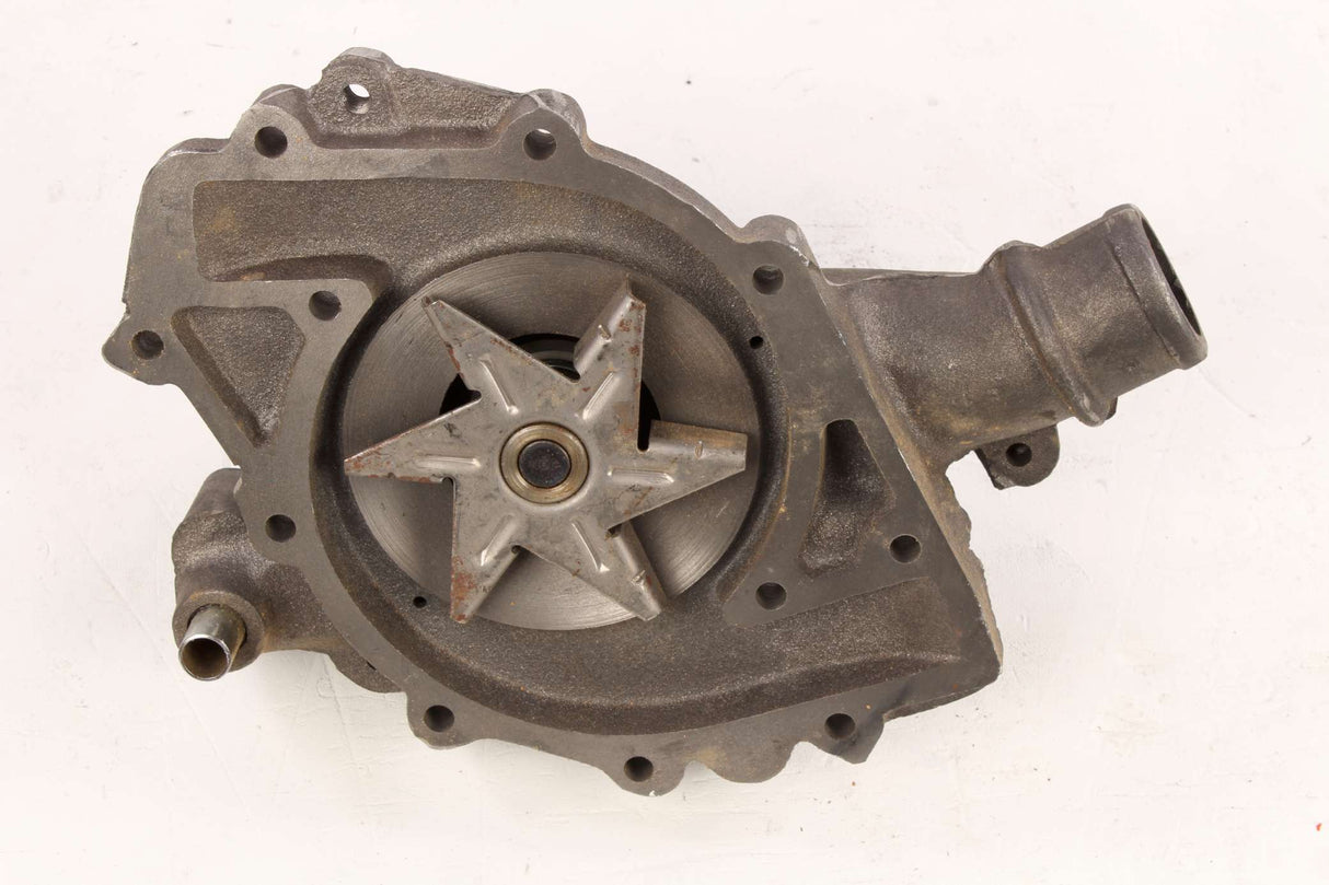 OSHKOSH ­-­ 4HS511 ­-­ WATER PUMP