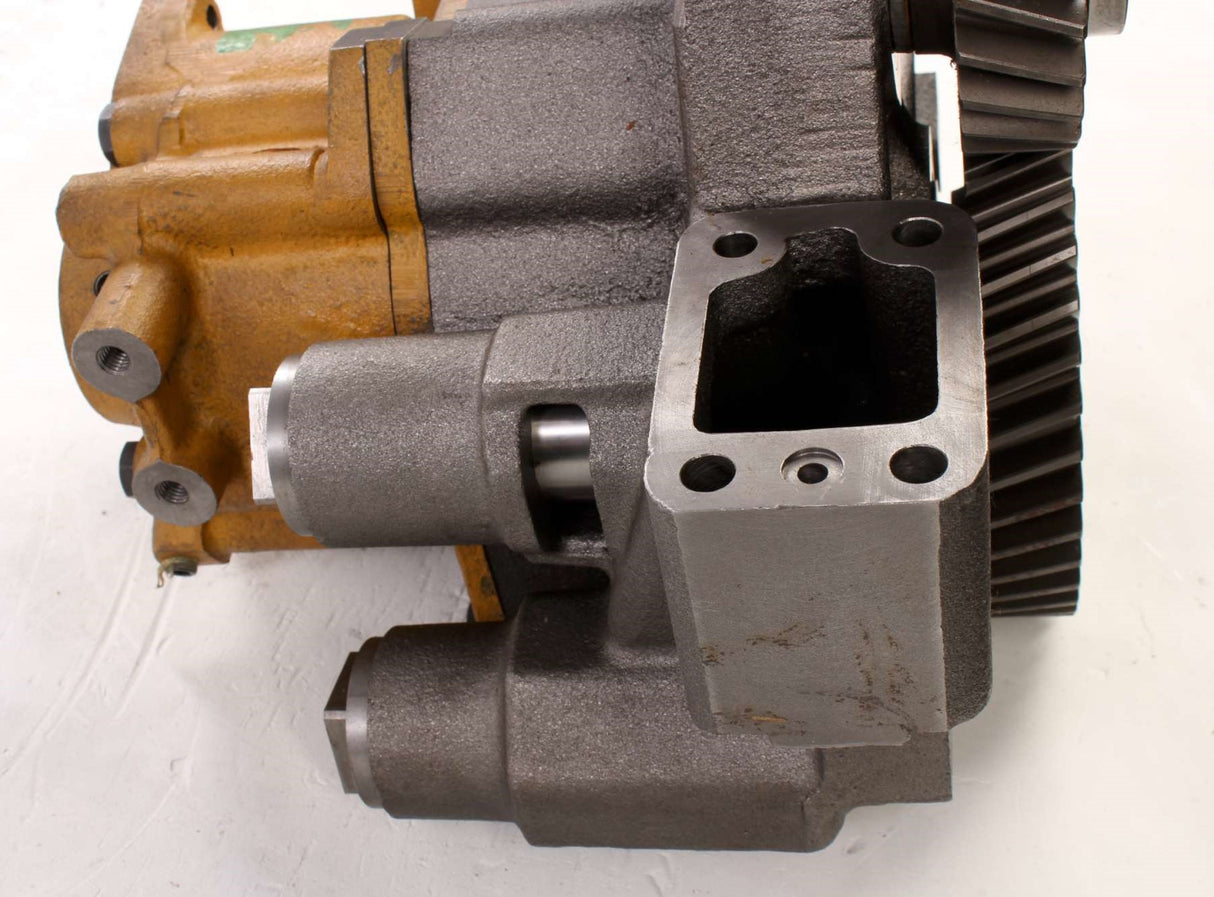 KOMATSU ­-­ 6165-51-1100 ­-­ OIL PUMP