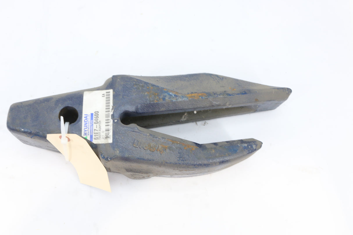 HYUNDAI ­-­ 61E7-04600 ­-­ ADAPTER-TOOTH