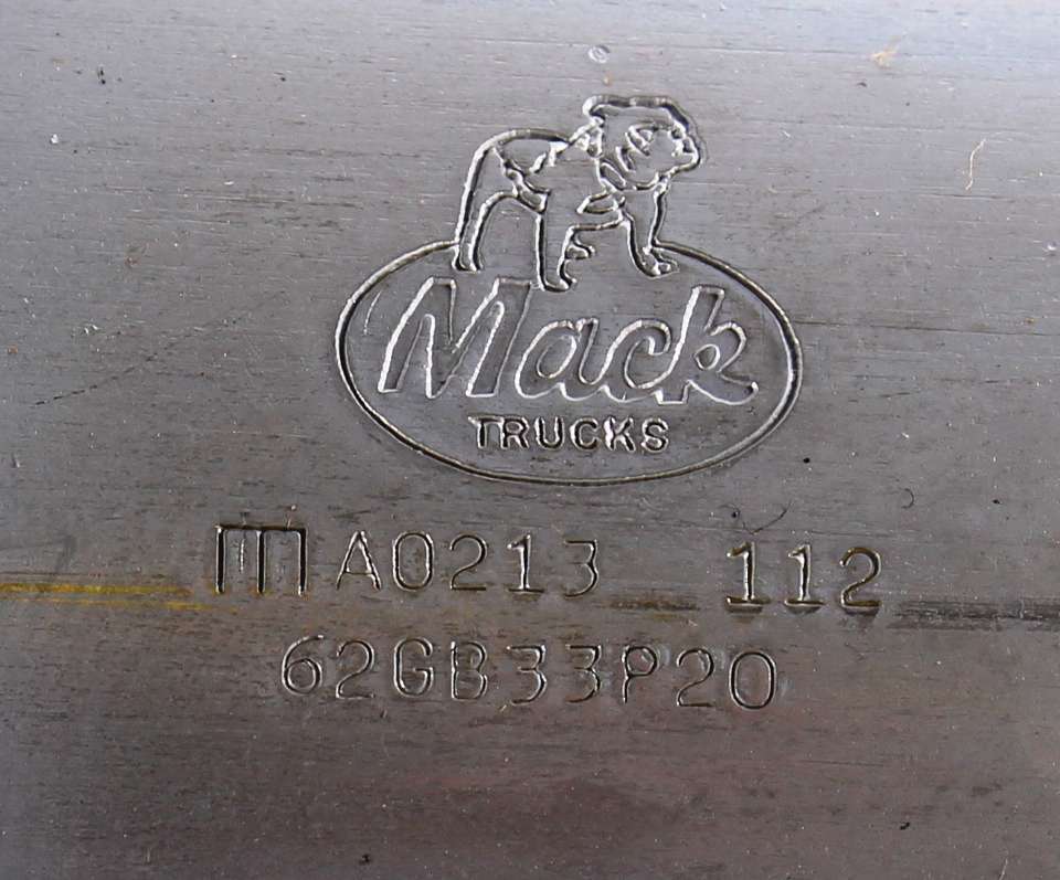 MACK ­-­ 62GB2382P20 ­-­ HALF SHELL BEARING RING