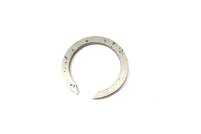 BOBCAT ­-­ 6679797 ­-­ RING  RETAINING