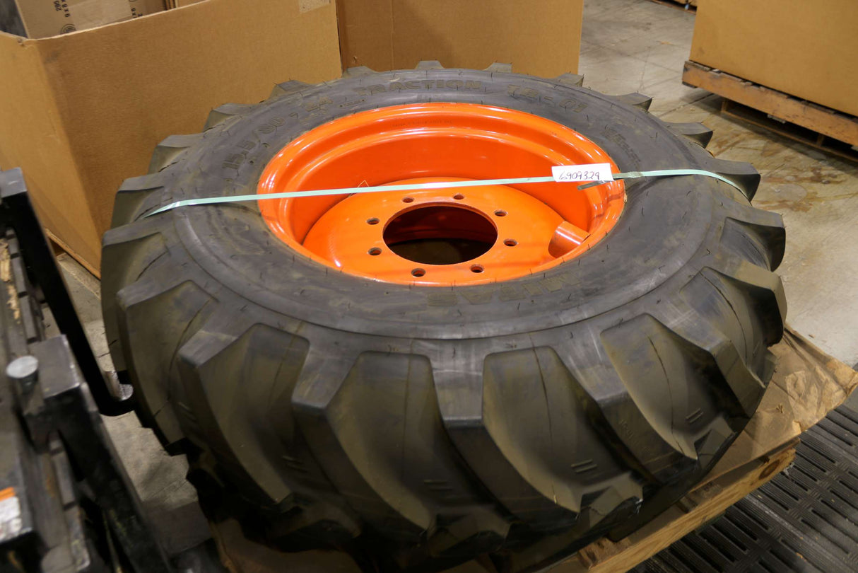 BOBCAT ­-­ 6909329 ­-­ L.H. WHEEL ASSY