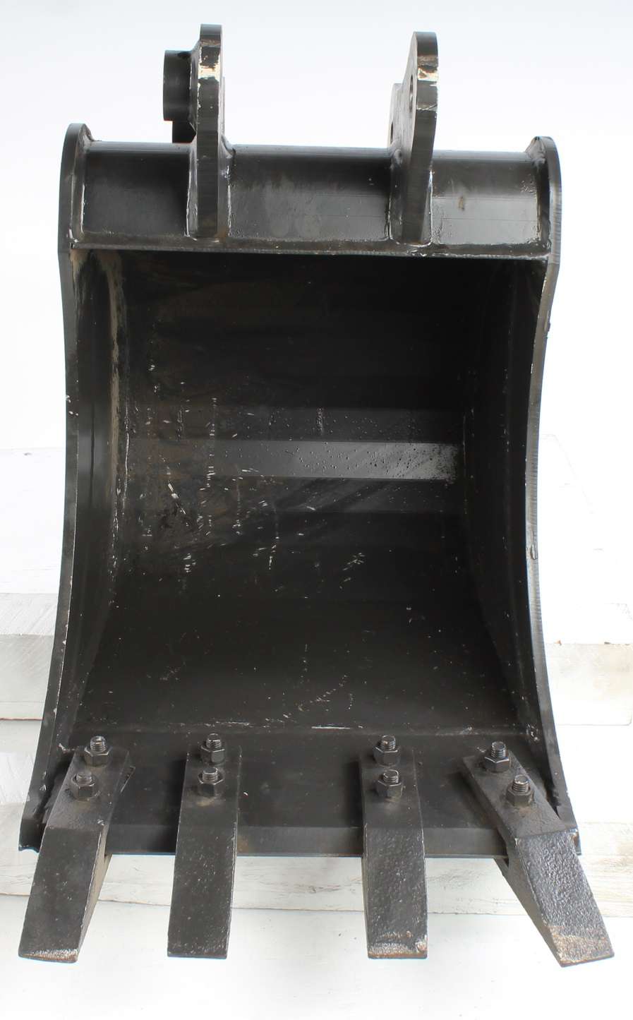 BOBCAT ­-­ 6972720 ­-­ BUCKET 16"