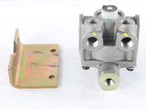 MACK ­-­ 745-800135 ­-­ RELAY VALVE
