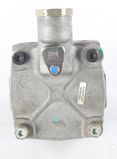 MACK ­-­ 745-800135 ­-­ RELAY VALVE