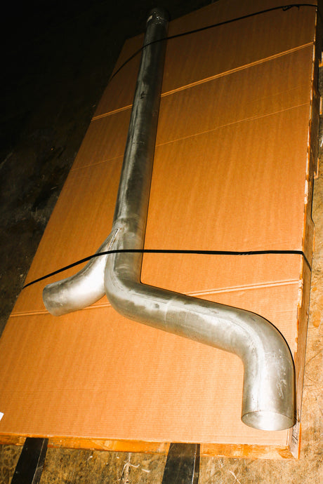 VOLVO ­-­ 8078388 ­-­ JUNCTION PIPE