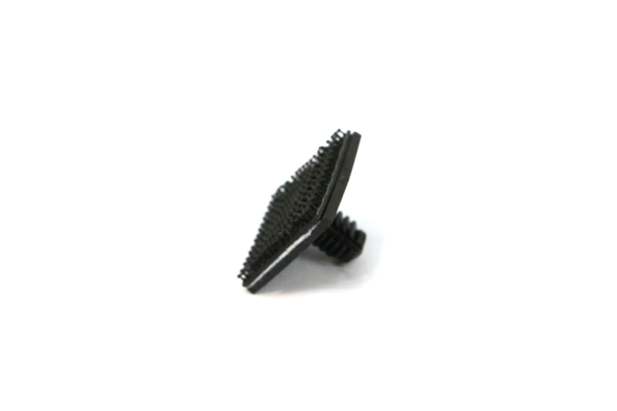 VOLVO ­-­ 8083175 ­-­ RETAINER