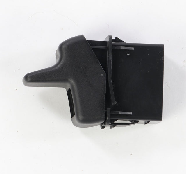 VOLVO ­-­ 8085867 ­-­ SWITCH