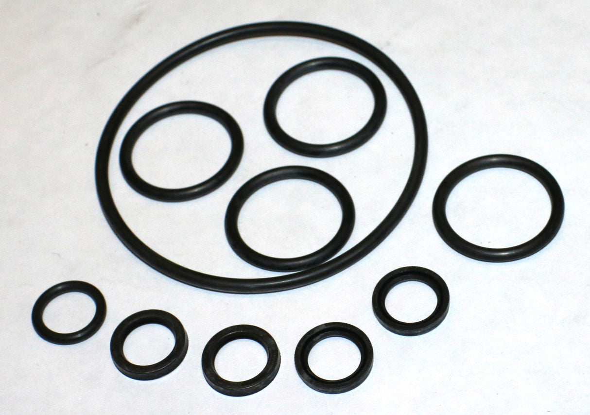 VOLVO ­-­ 8130-00560 ­-­ SEAL KIT  RCV OLD# 8048009401