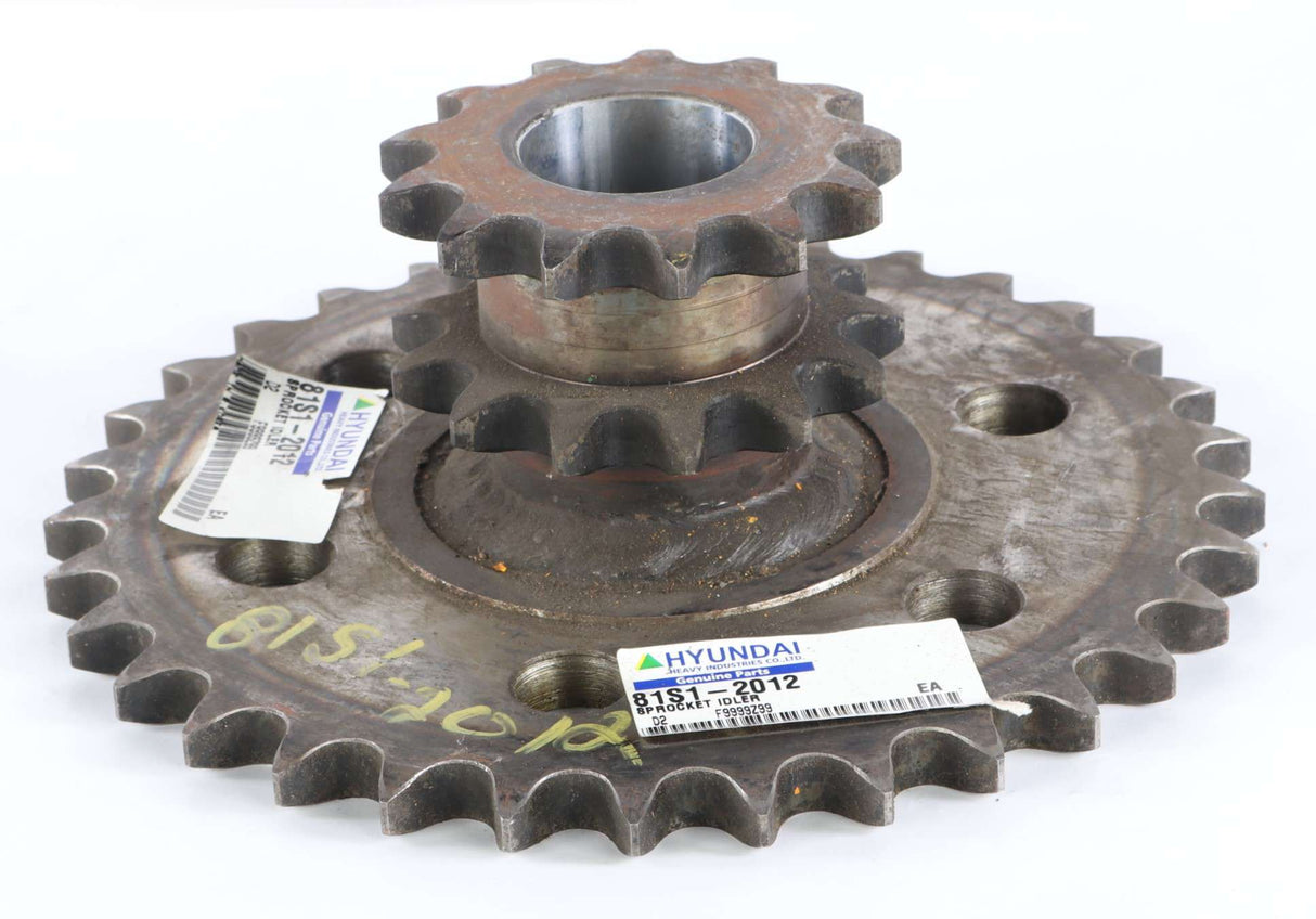 HYUNDAI CONSTRUCTION EQUIP. ­-­ 81S1-2012 ­-­ IDLER SPROCKET13 SMALL COUNT  33 LARGE COUNT