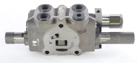 VOLVO ­-­ 8230-30780 ­-­ HYDRAULIC VALVE SECTION
