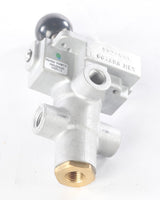 MACK ­-­ 8235-RKN20590 ­-­ VLV-HAND CONTROL