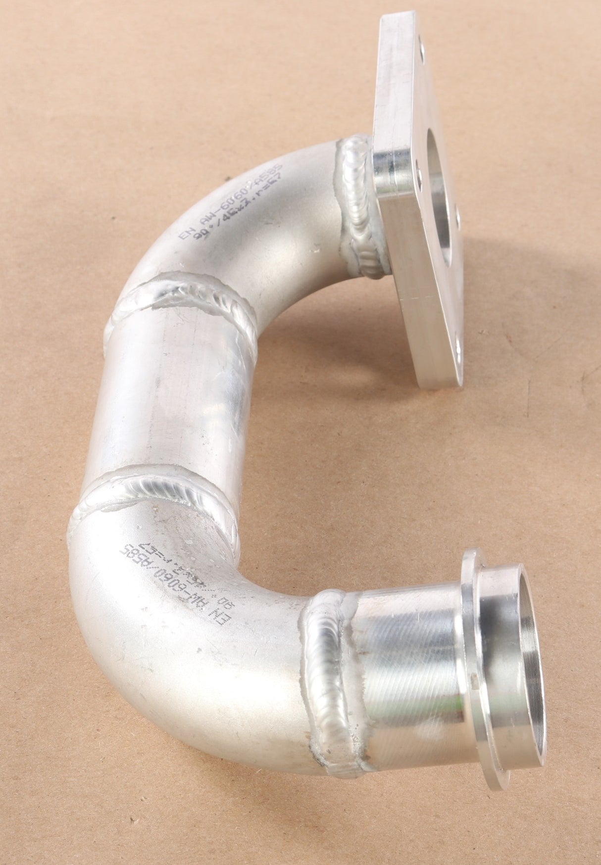 VOLVO PENTA ­-­ 847823 ­-­ CONNECTION PIPE