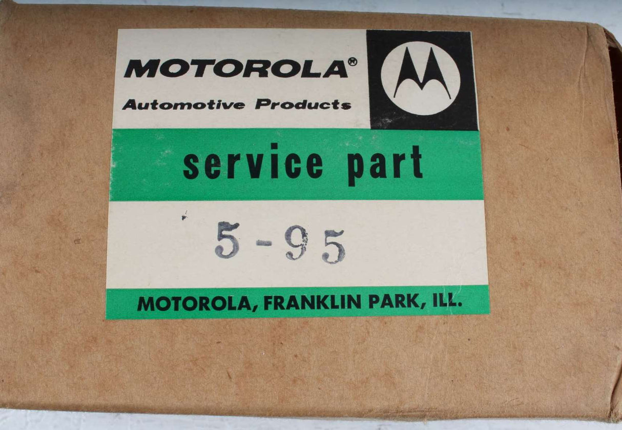 MOTOROLA ­-­ 8RG2004 ­-­ REGULATOR