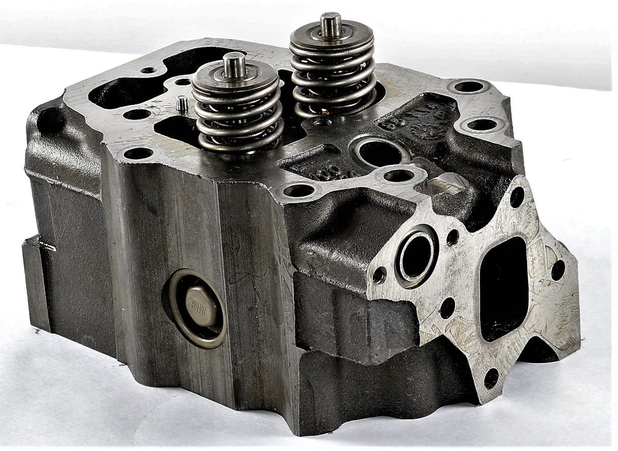VOLVO ­-­ 9000470332 ­-­ CYLINDER HEAD
