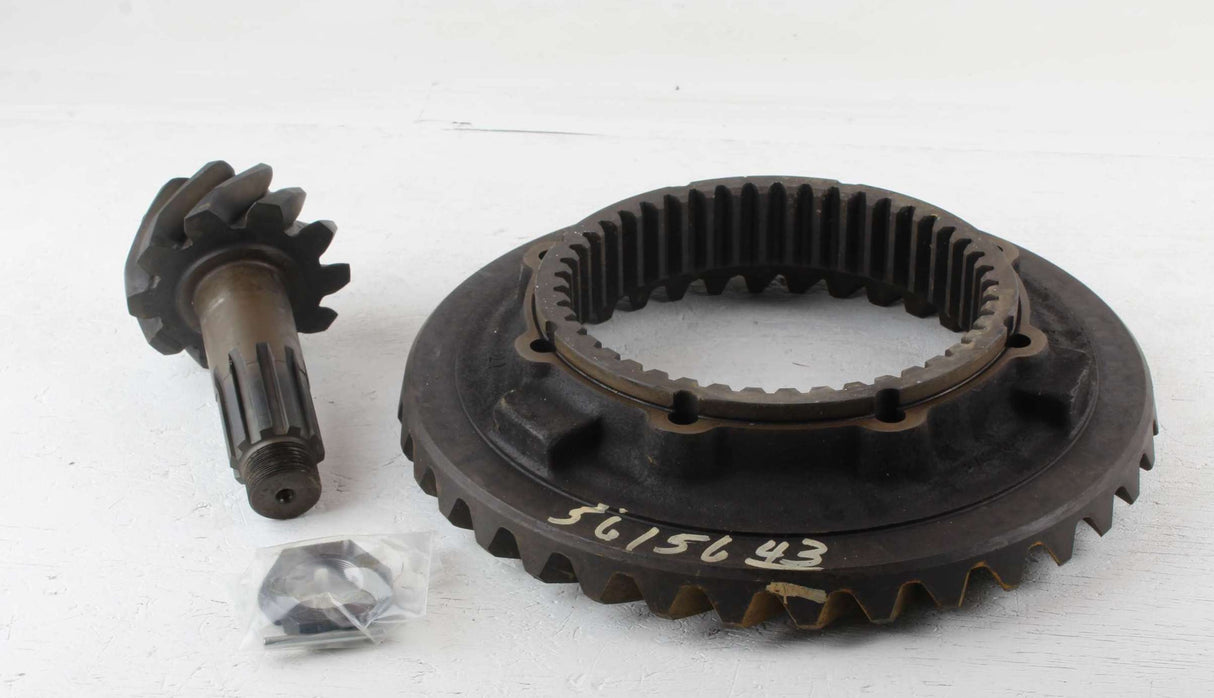 EATON FULLER ­-­ 95547 ­-­ KIT RING PINION & NUT