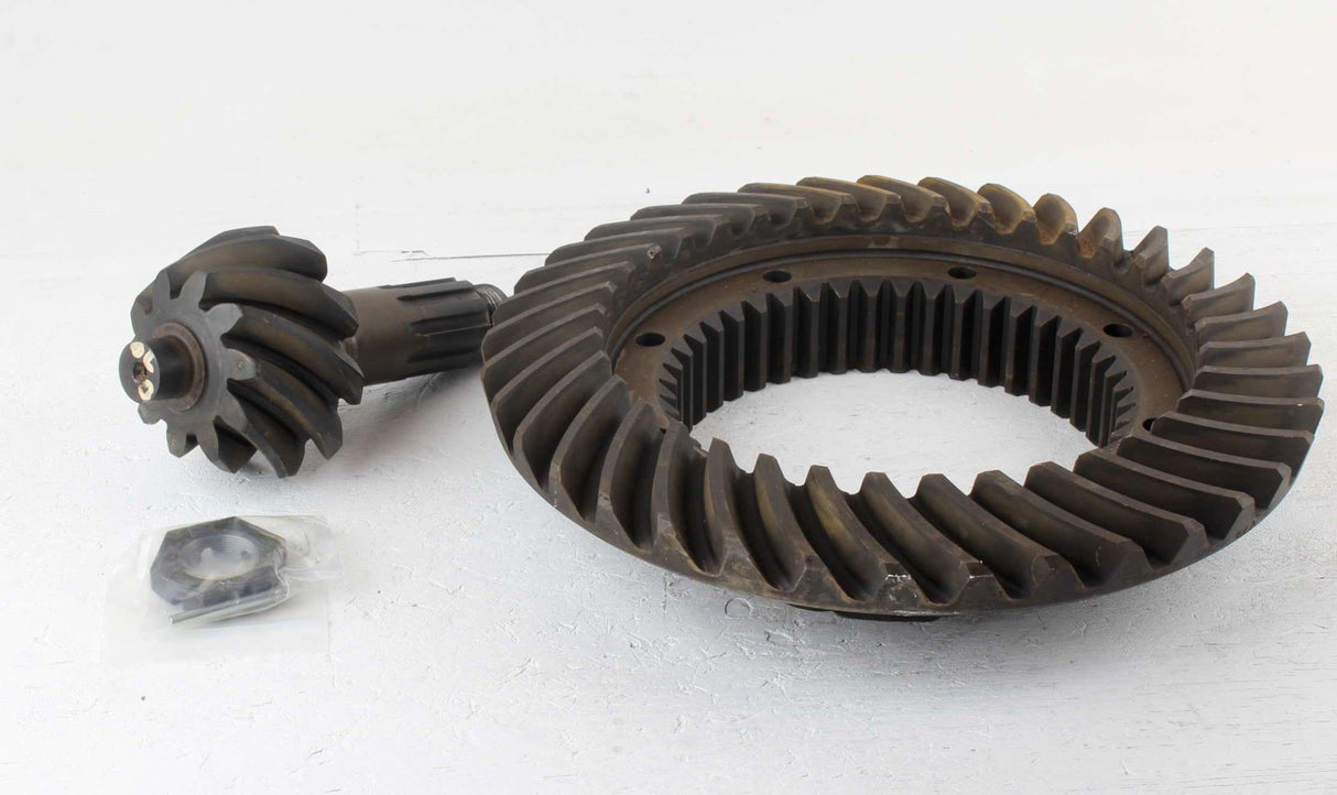 EATON FULLER ­-­ 95547 ­-­ KIT RING PINION & NUT