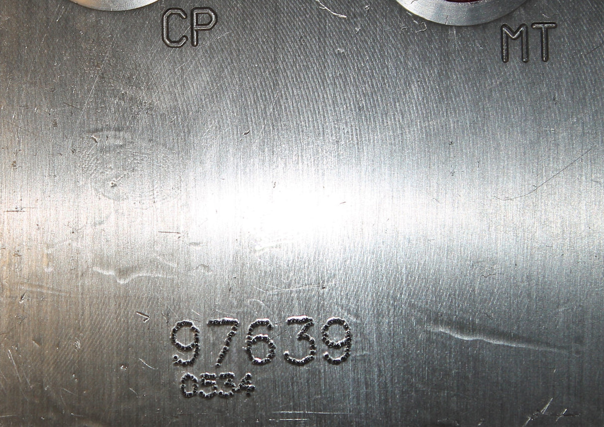 VOLVO ­-­ 97639 ­-­ VALVE ASSYMOT0R DISPLACEMENT