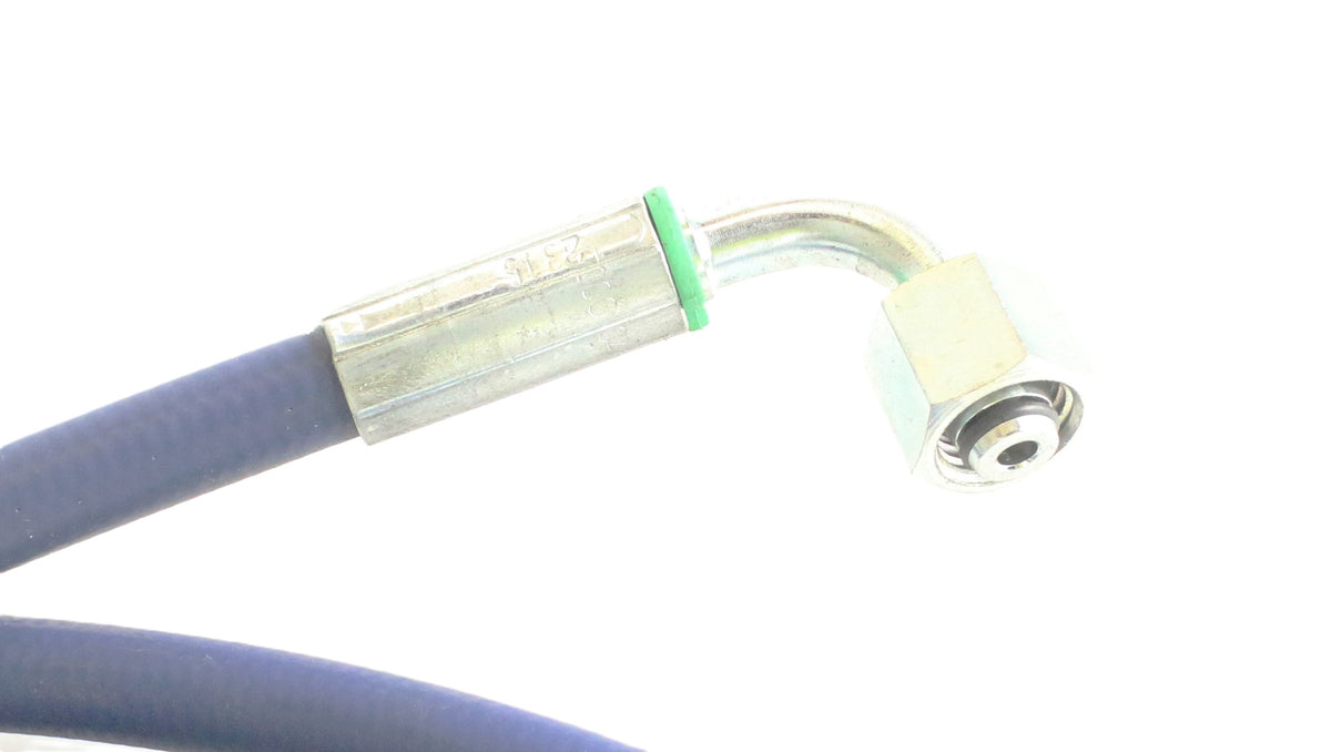 VOLVO ­-­ 979256 ­-­ HOSE ASSEMBLY