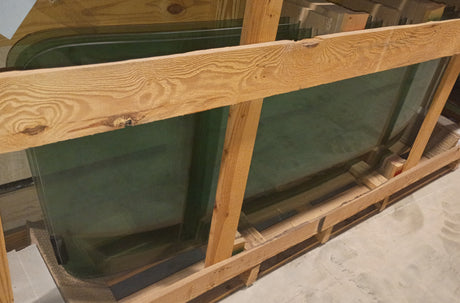 MACK ­-­ 9QT414M ­-­ GLASS