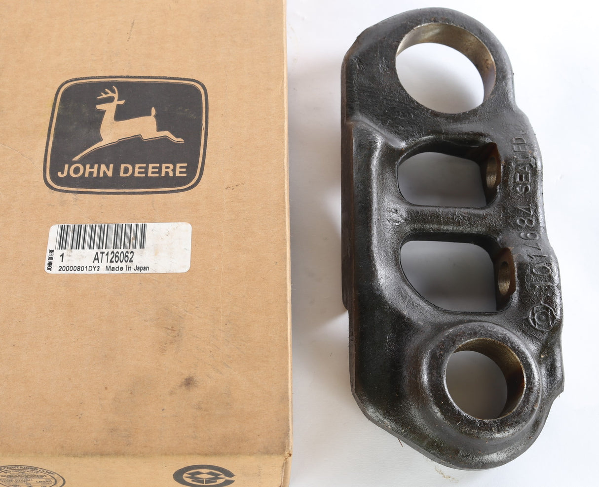 JOHN DEERE    ­-­ AT126062 ­-­ STRUTTED LINKLH