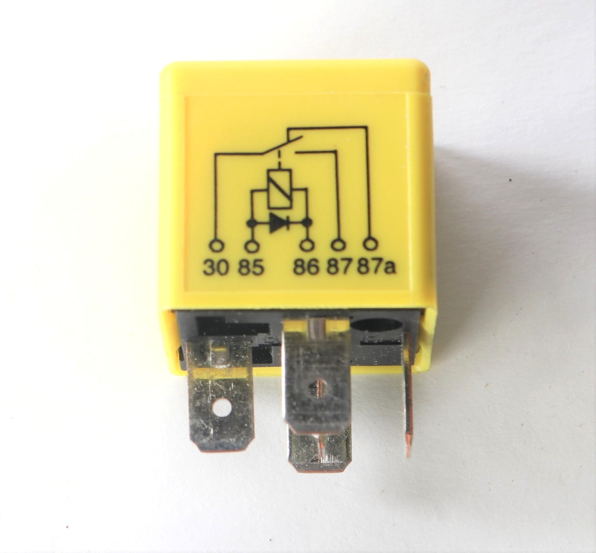 DYNAPAC ­-­ D977730404 ­-­ RELAY 24V