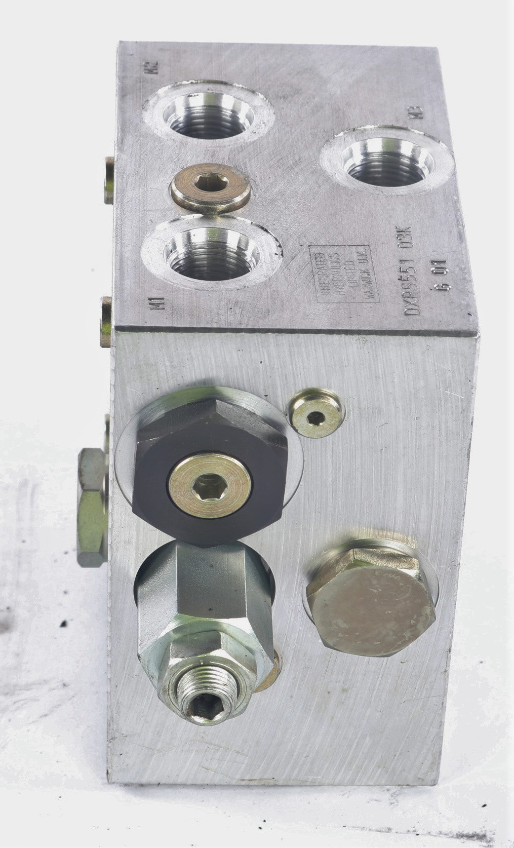 INTEGRATED HYDRAULICS  ­-­ DXP5551-03K ­-­ HYDRAULIC VALVE ASSEMBLY