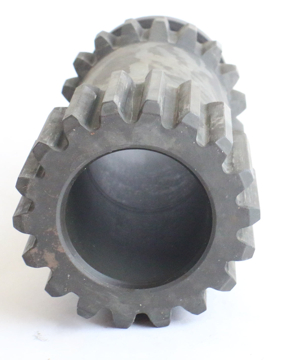 DANA SPICER ­-­ GGAGS100 ­-­ GEAR  SPUR FIN 6.614 L  18 TEETH  3.240 OD END
