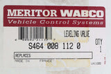 MERITOR  ­-­ S4640081120 ­-­ LEVELING VALVE