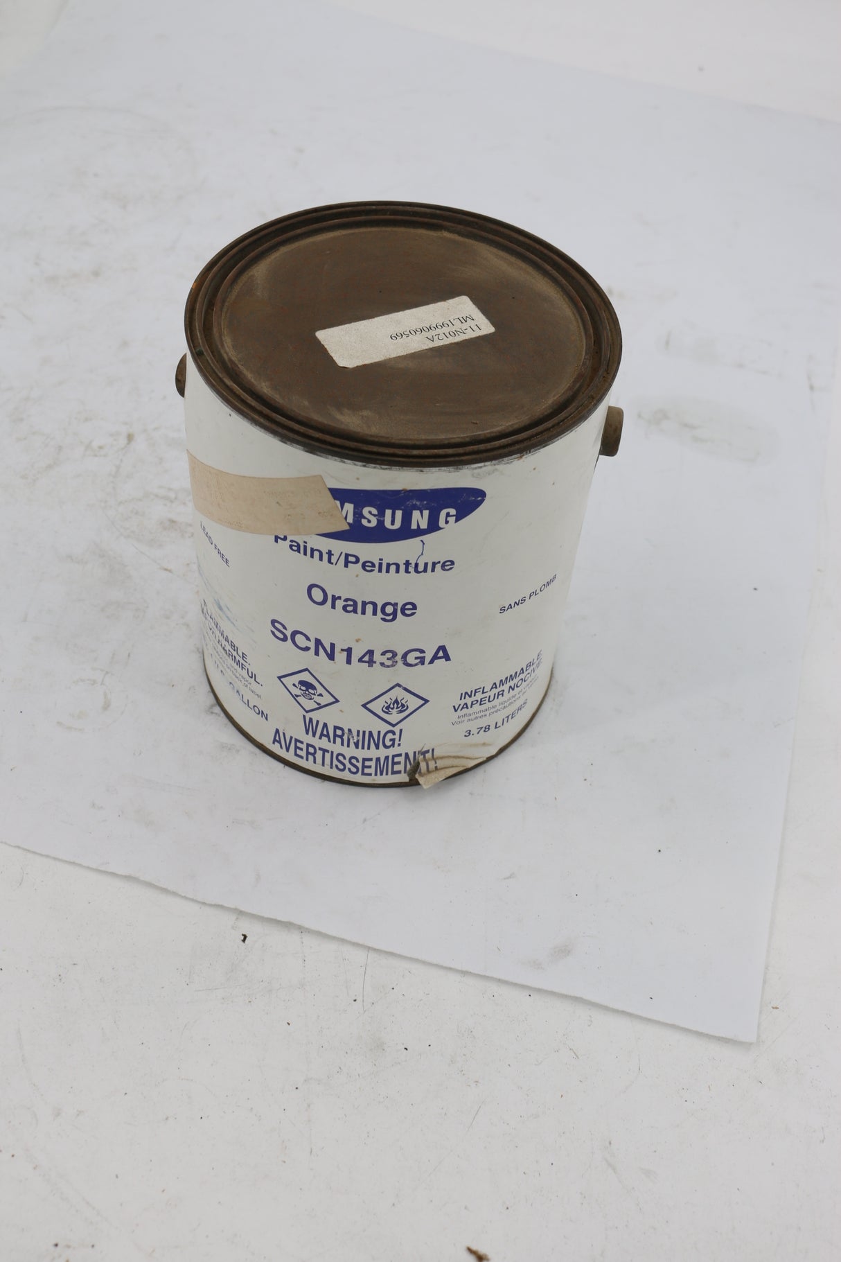 VOLVO ­-­ SCN-143GA ­-­ PAINT YELLOW (ORANGE)GALL-NR