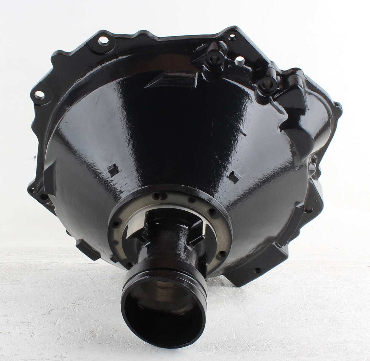 VOLVO PENTA ­-­ 3856698 ­-­ F/W HOUSING